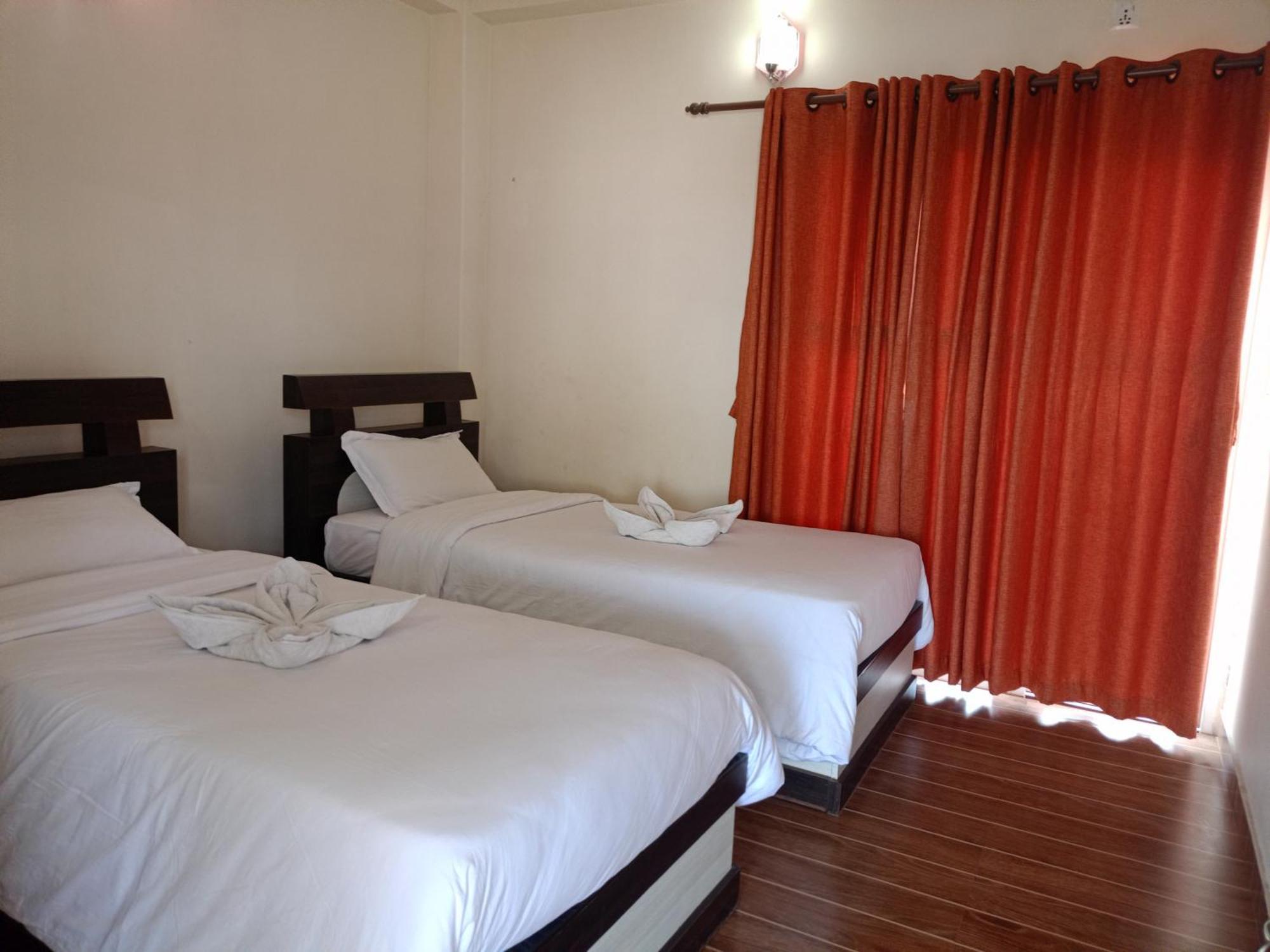 Pokhara Metro Eco Hotel エクステリア 写真